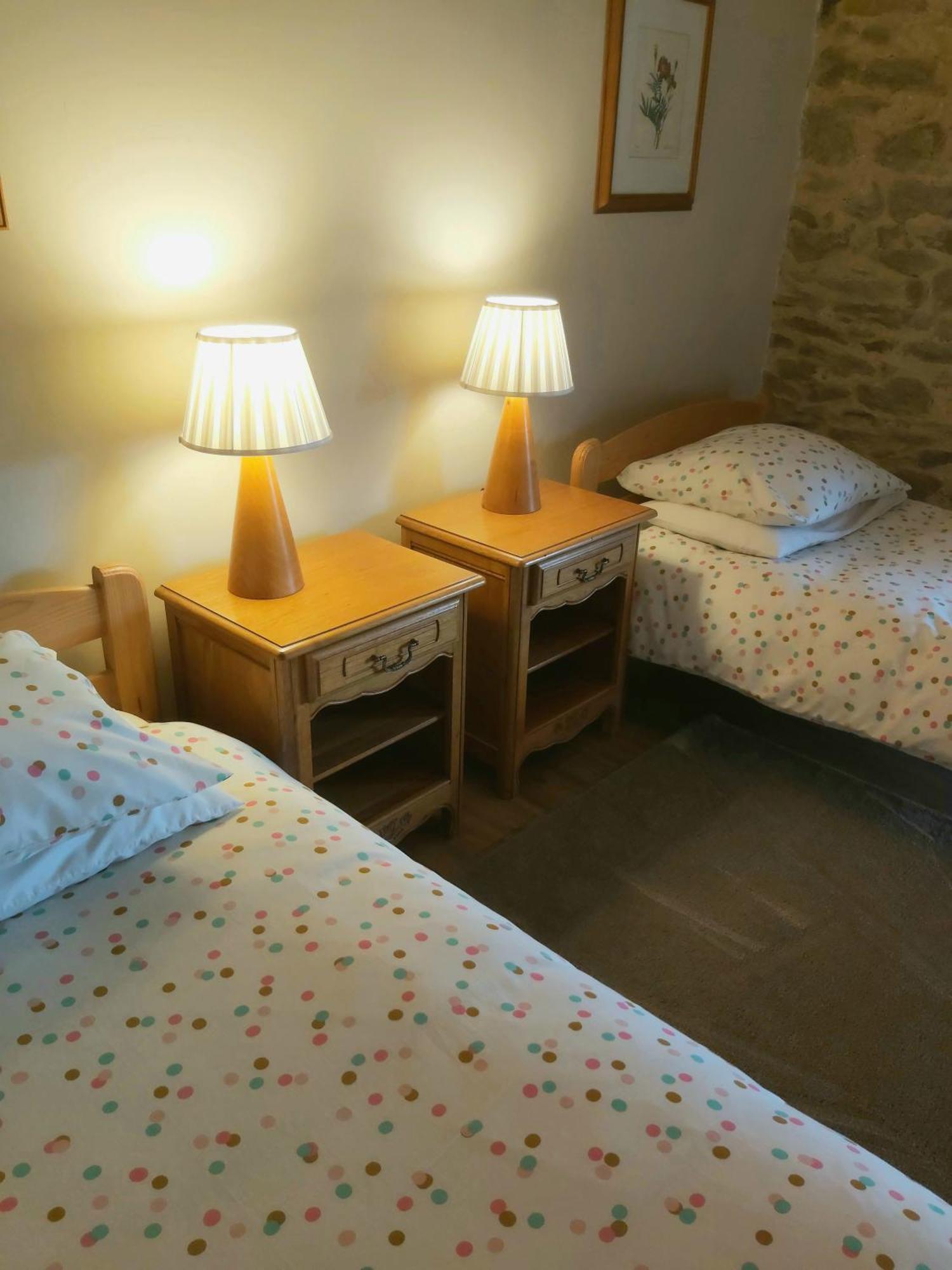 Beautiful 2 Bed Cottage With Swimming Pool Pagéas Værelse billede